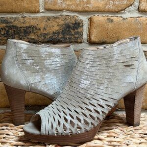 Paul Green Tacey Metallic Tan Peep-Toe Ankle Bootie Heels